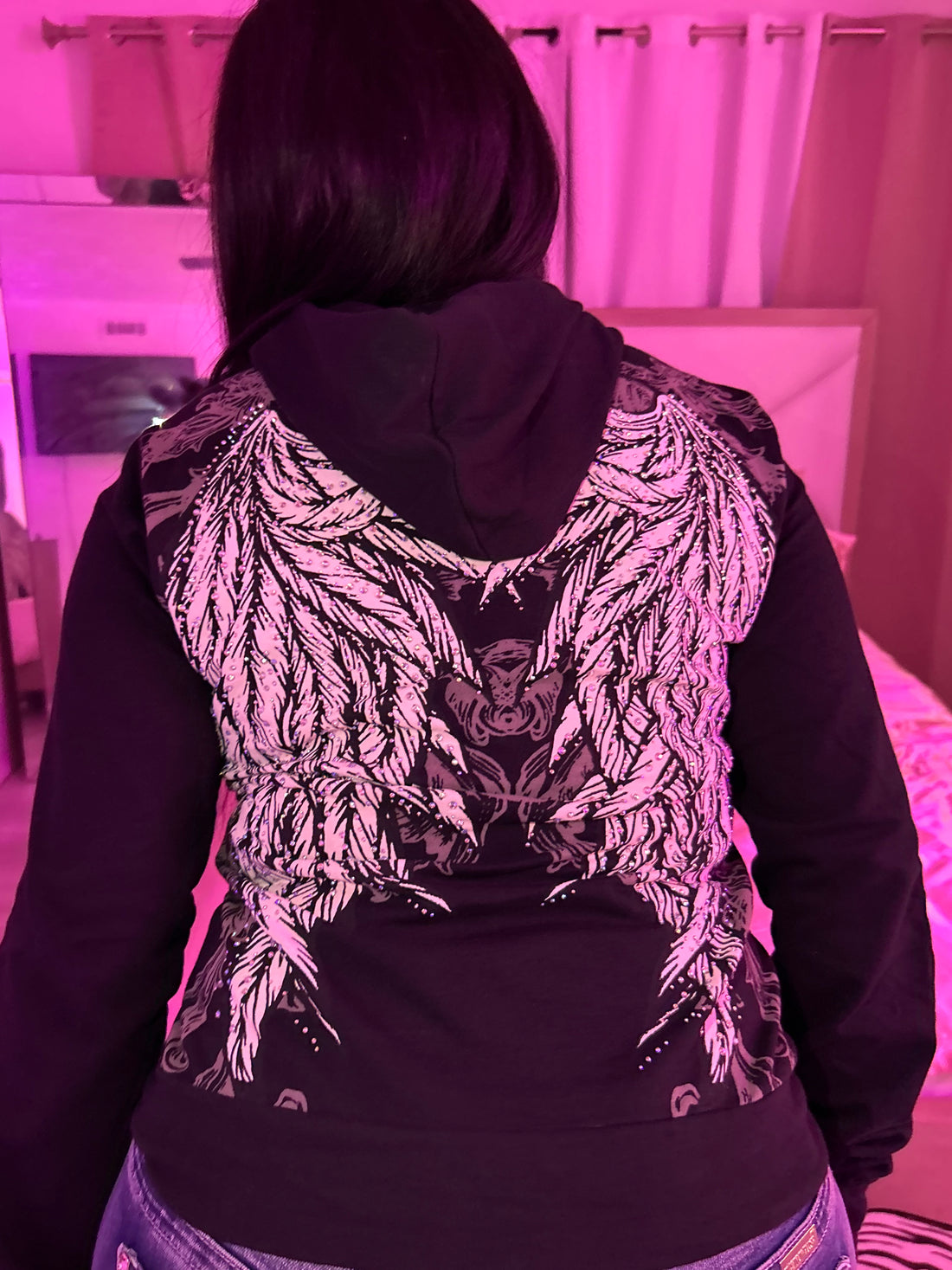 Wings zip up