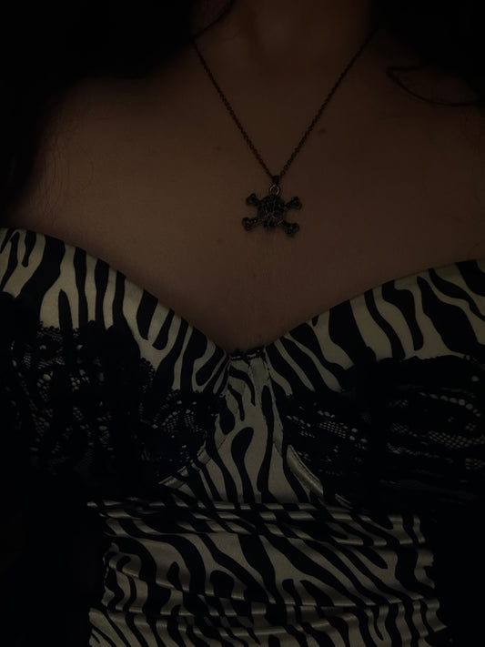 Deadly necklace