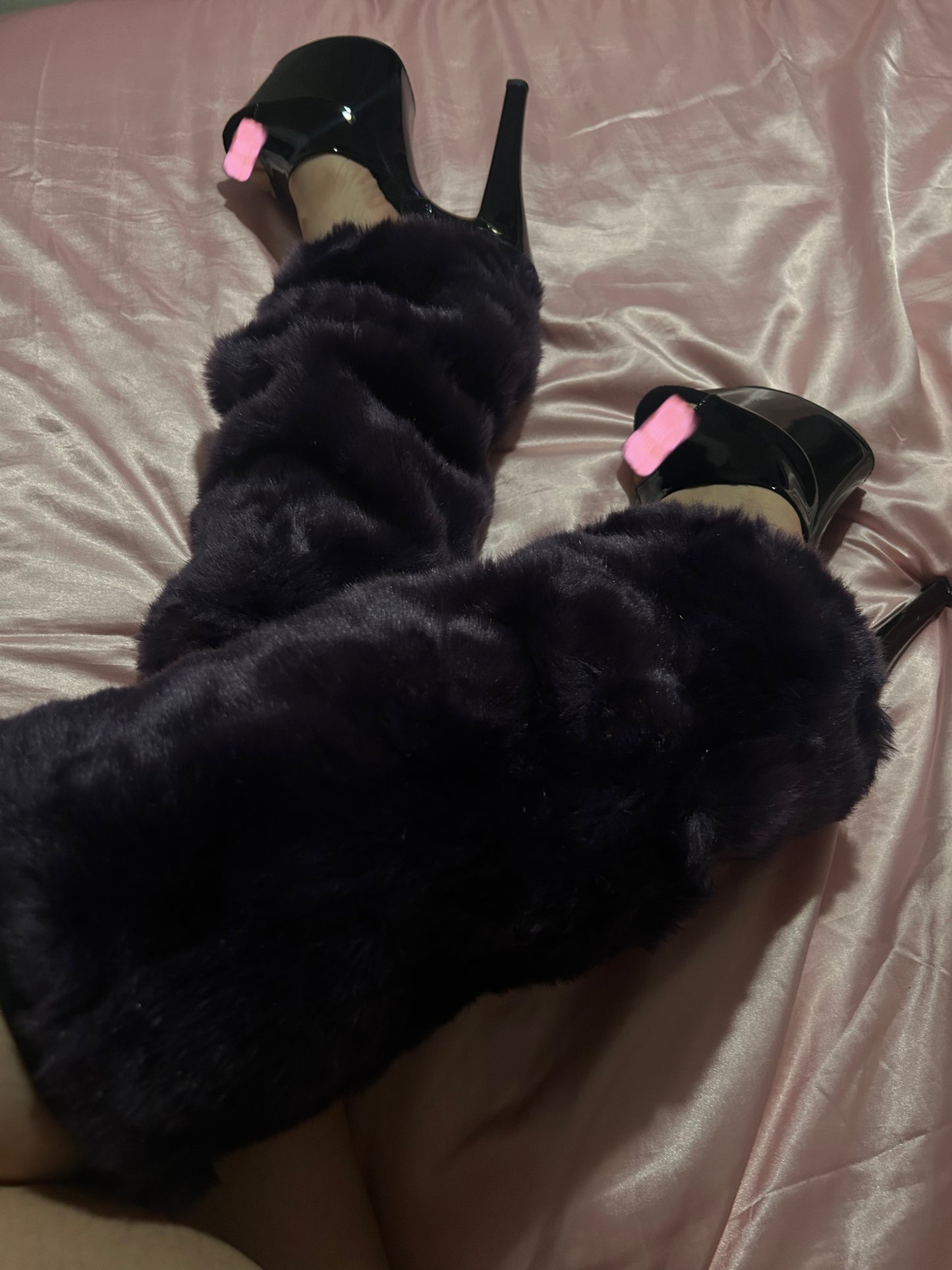 Purple leg warmers
