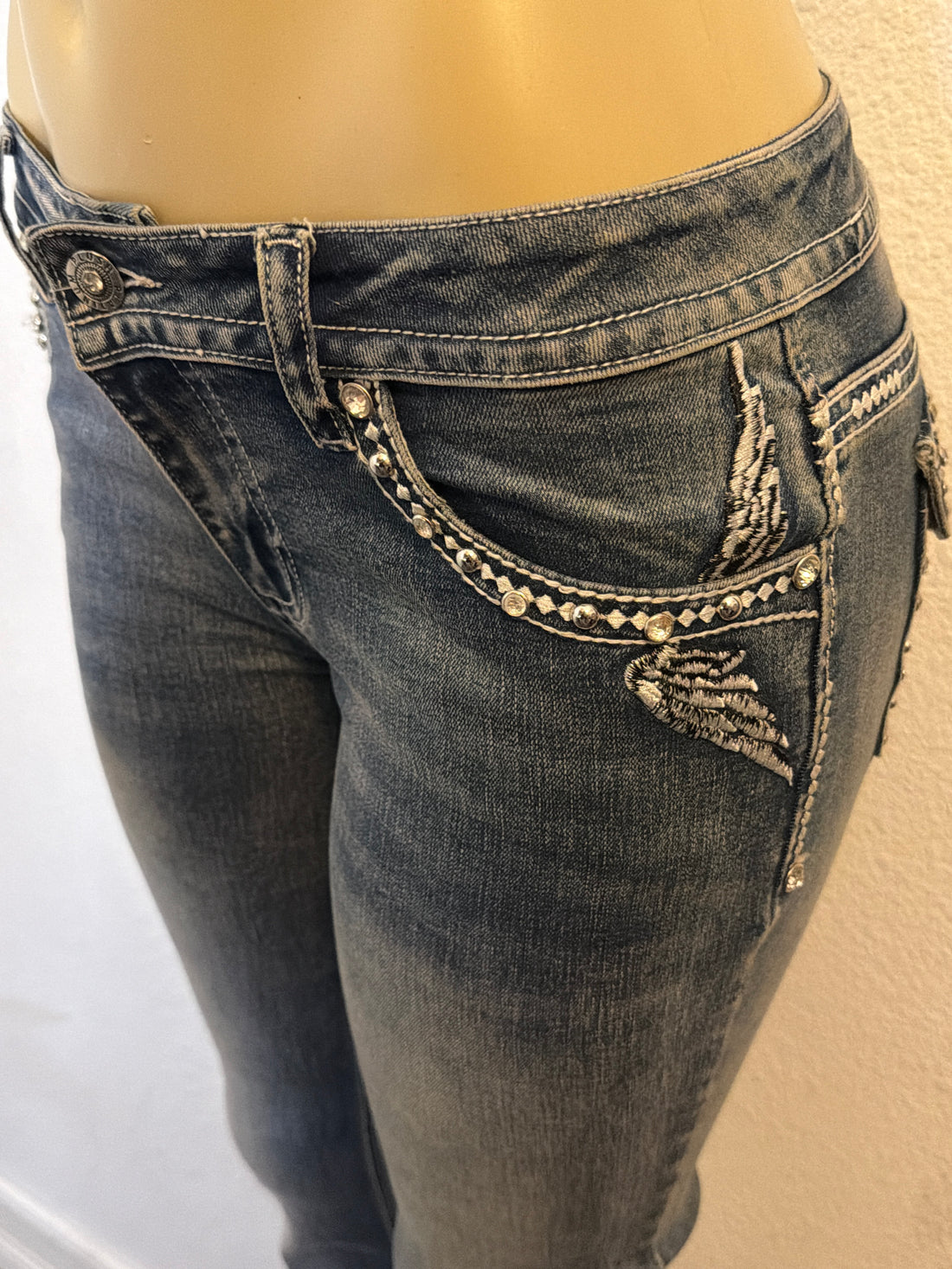 Deadly skull jeans